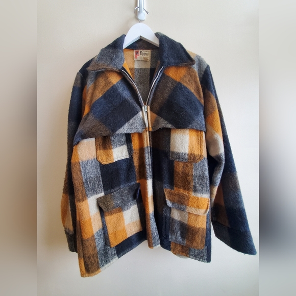 Vintage Jackets & Blazers - Vintage Shacket shirt like jacket rare and warm unisex Large